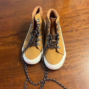 Old Navy Sneakers Childs Size 1 High Top Shoes Hiker Hybri Tan Youth Kids